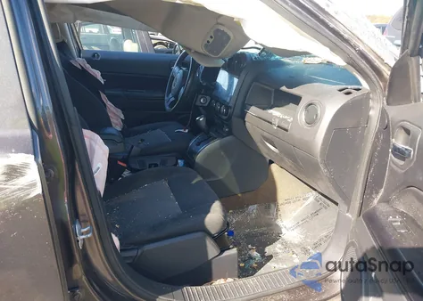 2016 Jeep Patriot Latitude z USA, uszkodzony, nr VIN 1C4NJRFB9GD697039